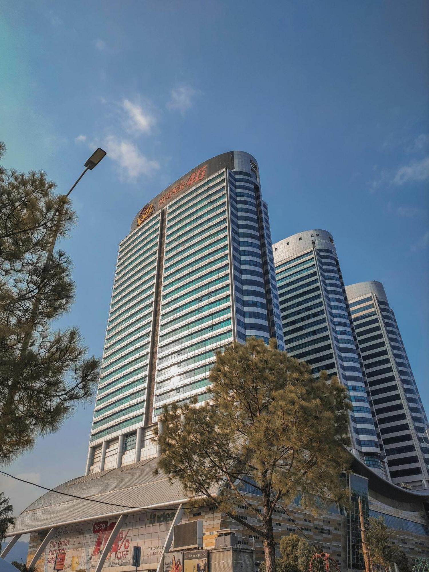 Centaurus Apartment Islamabad Esterno foto