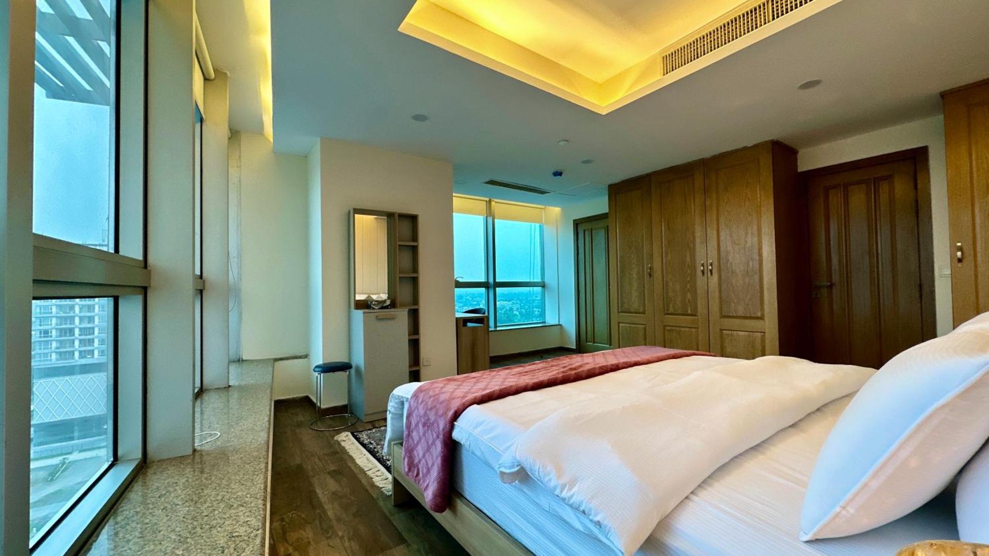 Centaurus Apartment Islamabad Esterno foto